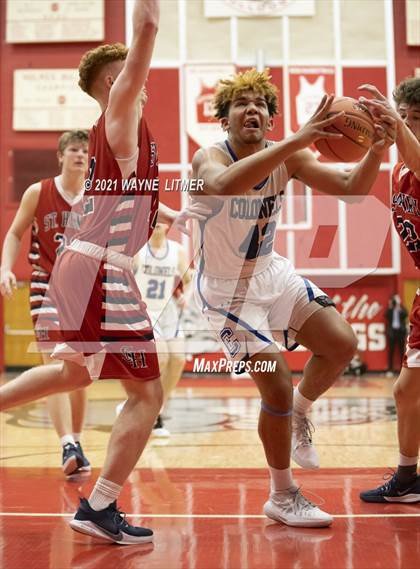 Thumbnail 3 in St. Henry vs Covington Catholic (ninth region) photogallery.