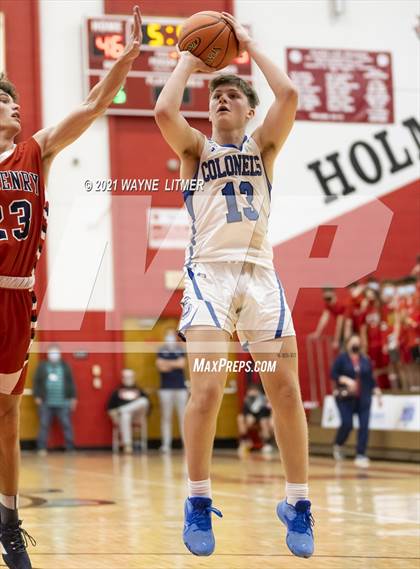 Thumbnail 1 in St. Henry vs Covington Catholic (ninth region) photogallery.