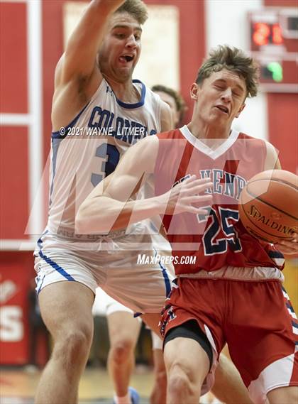 Thumbnail 1 in St. Henry vs Covington Catholic (ninth region) photogallery.