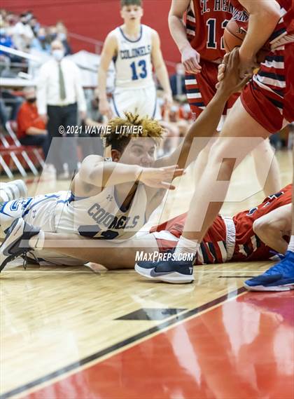 Thumbnail 2 in St. Henry vs Covington Catholic (ninth region) photogallery.