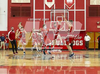 Thumbnail 2 in St. Henry vs Covington Catholic (ninth region) photogallery.