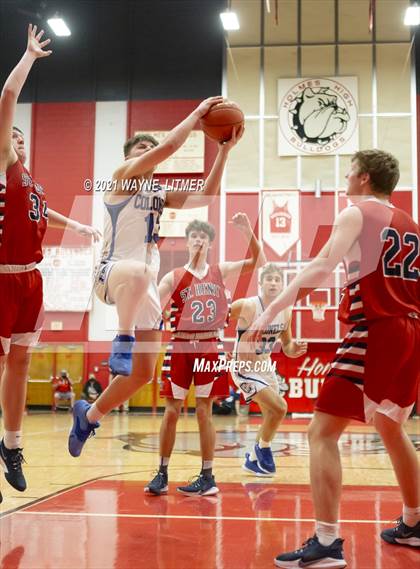 Thumbnail 1 in St. Henry vs Covington Catholic (ninth region) photogallery.