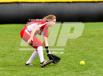 Thumbnail 2 in Magnet Cove vs. Pangburn (AAA 2A Regional Playoff) photogallery.