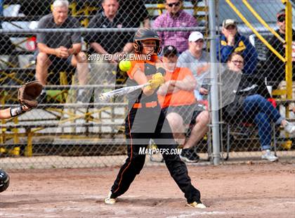 Thumbnail 3 in Magnet Cove vs. Pangburn (AAA 2A Regional Playoff) photogallery.