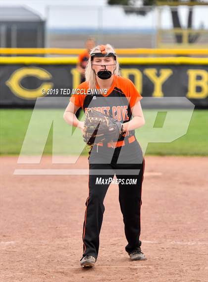 Thumbnail 3 in Magnet Cove vs. Pangburn (AAA 2A Regional Playoff) photogallery.