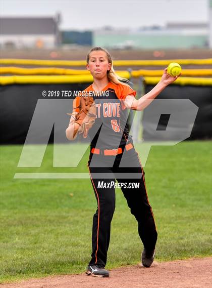 Thumbnail 3 in Magnet Cove vs. Pangburn (AAA 2A Regional Playoff) photogallery.