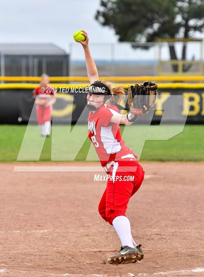 Thumbnail 3 in Magnet Cove vs. Pangburn (AAA 2A Regional Playoff) photogallery.