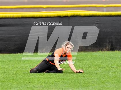 Thumbnail 2 in Magnet Cove vs. Pangburn (AAA 2A Regional Playoff) photogallery.