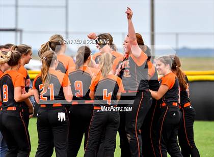 Thumbnail 3 in Magnet Cove vs. Pangburn (AAA 2A Regional Playoff) photogallery.