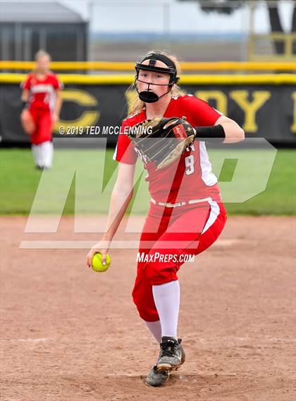 Thumbnail 2 in Magnet Cove vs. Pangburn (AAA 2A Regional Playoff) photogallery.