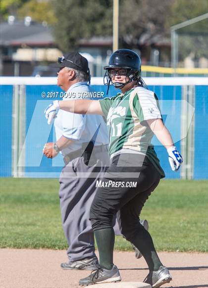 Thumbnail 3 in Moreau Catholic @ Irvington photogallery.