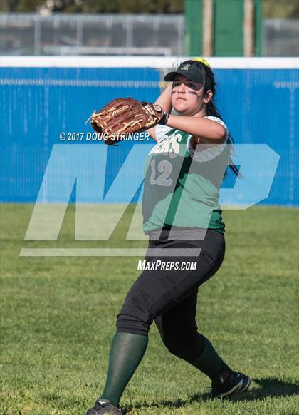 Thumbnail 3 in Moreau Catholic @ Irvington photogallery.