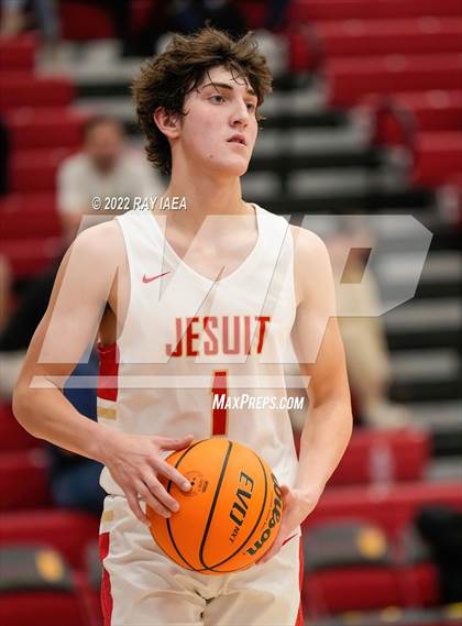 Thumbnail 3 in Oak Ridge @ Jesuit photogallery.