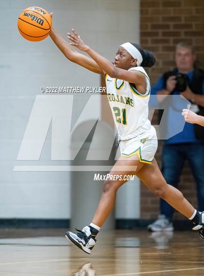 Thumbnail 2 in Lumberton @ Pine Forest photogallery.