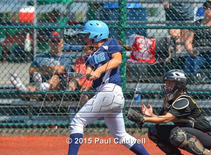 Thumbnail 2 in Meadowdale vs. Prairie (WIAA 3A Consolation Final) photogallery.