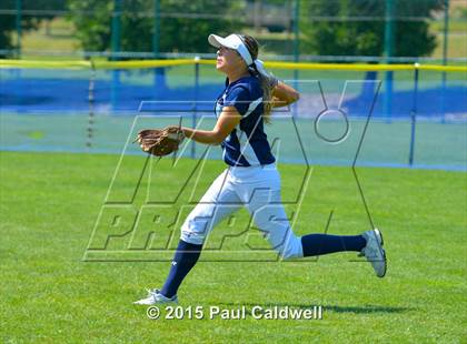 Thumbnail 2 in Meadowdale vs. Prairie (WIAA 3A Consolation Final) photogallery.