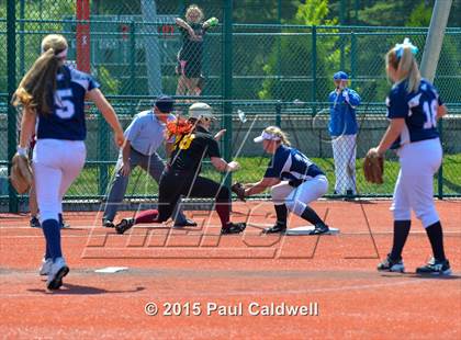 Thumbnail 2 in Meadowdale vs. Prairie (WIAA 3A Consolation Final) photogallery.
