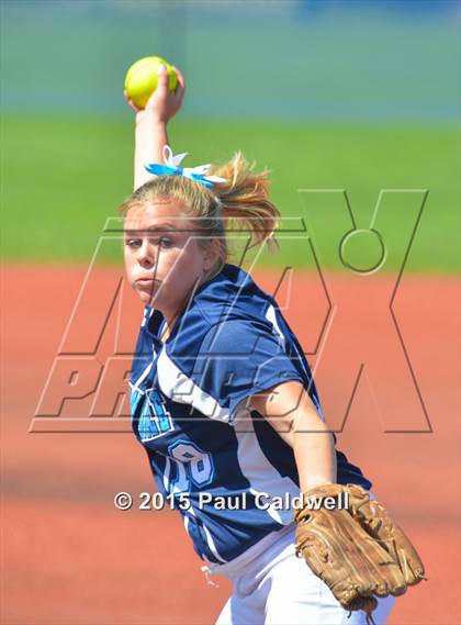 Thumbnail 1 in Meadowdale vs. Prairie (WIAA 3A Consolation Final) photogallery.