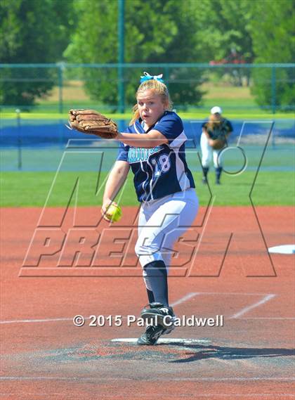 Thumbnail 1 in Meadowdale vs. Prairie (WIAA 3A Consolation Final) photogallery.