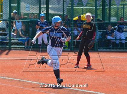 Thumbnail 3 in Meadowdale vs. Prairie (WIAA 3A Consolation Final) photogallery.
