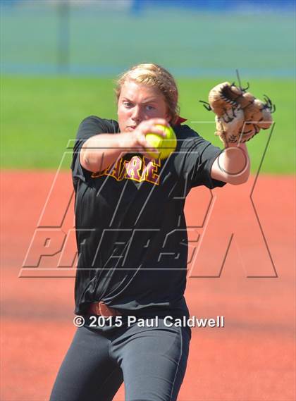 Thumbnail 1 in Meadowdale vs. Prairie (WIAA 3A Consolation Final) photogallery.