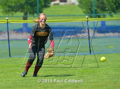 Thumbnail 1 in Meadowdale vs. Prairie (WIAA 3A Consolation Final) photogallery.