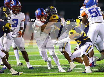 Thumbnail 1 in Serra vs. Warren photogallery.