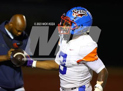 Thumbnail 2 in Serra vs. Warren photogallery.