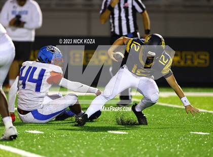 Thumbnail 1 in Serra vs. Warren photogallery.