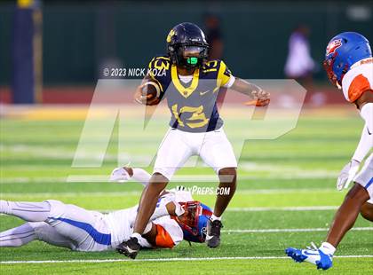 Thumbnail 1 in Serra vs. Warren photogallery.