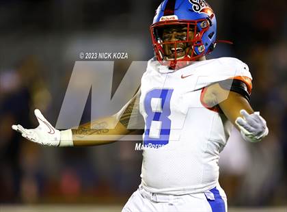 Thumbnail 3 in Serra vs. Warren photogallery.