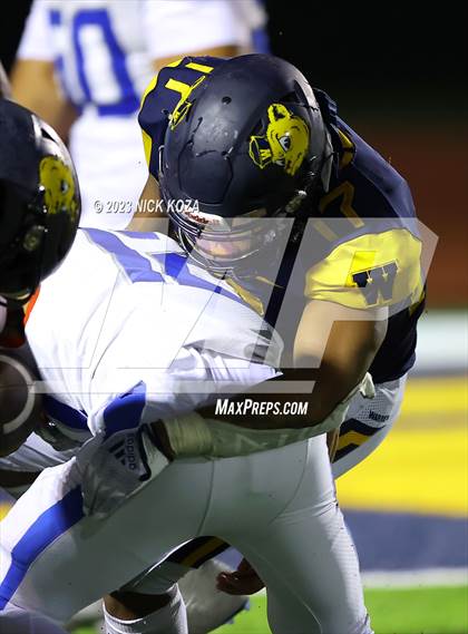 Thumbnail 3 in Serra vs. Warren photogallery.
