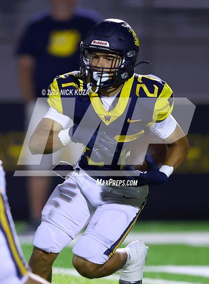 Thumbnail 3 in Serra vs. Warren photogallery.
