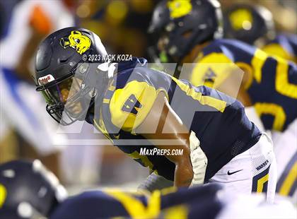Thumbnail 1 in Serra vs. Warren photogallery.