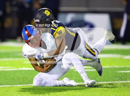 Thumbnail 1 in Serra vs. Warren photogallery.