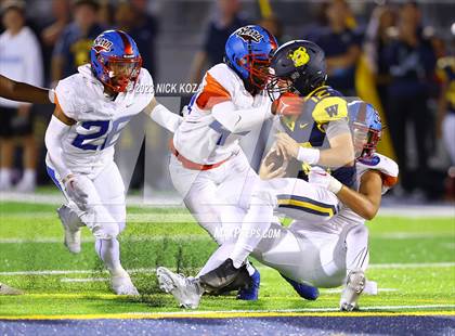 Thumbnail 2 in Serra vs. Warren photogallery.