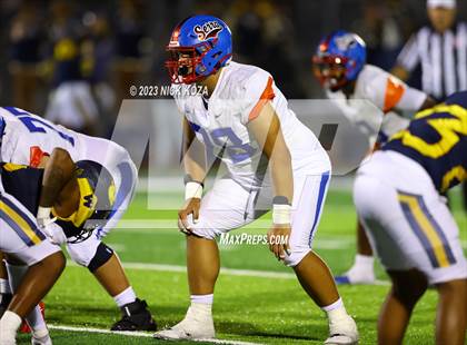 Thumbnail 1 in Serra vs. Warren photogallery.