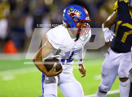 Thumbnail 3 in Serra vs. Warren photogallery.