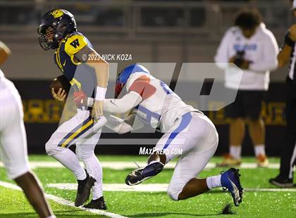 Thumbnail 3 in Serra vs. Warren photogallery.