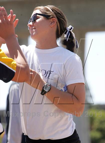 Thumbnail 1 in Half Moon Bay vs Notre Dame (CIF CCS D3 Final) photogallery.