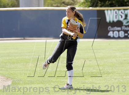 Thumbnail 1 in Half Moon Bay vs Notre Dame (CIF CCS D3 Final) photogallery.