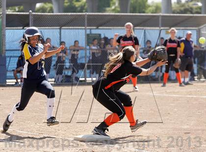 Thumbnail 3 in Half Moon Bay vs Notre Dame (CIF CCS D3 Final) photogallery.