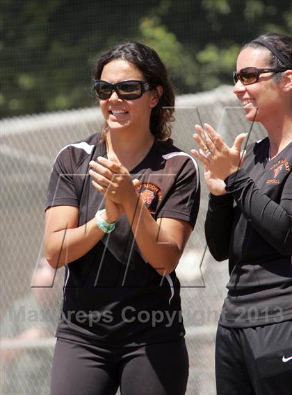 Thumbnail 2 in Half Moon Bay vs Notre Dame (CIF CCS D3 Final) photogallery.