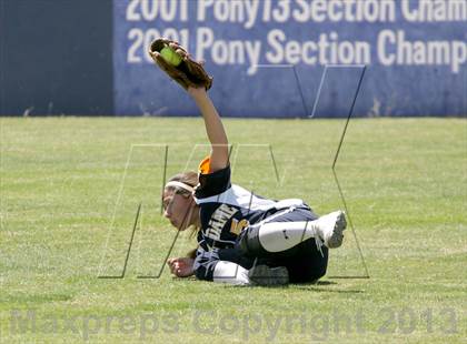Thumbnail 2 in Half Moon Bay vs Notre Dame (CIF CCS D3 Final) photogallery.