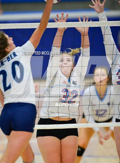 Thumbnail 3 in Southside vs Har-ber ( Springdale ) (AAA 7A 2nd Round Playoff) photogallery.