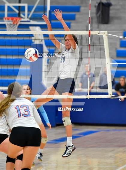 Thumbnail 1 in Southside vs Har-ber ( Springdale ) (AAA 7A 2nd Round Playoff) photogallery.
