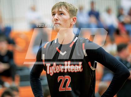 Thumbnail 2 in JV: Grand Saline vs Tyler HEAT photogallery.