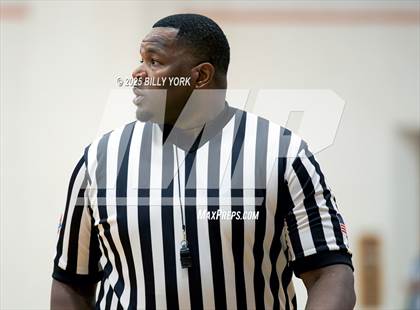 Thumbnail 2 in JV: Grand Saline vs Tyler HEAT photogallery.