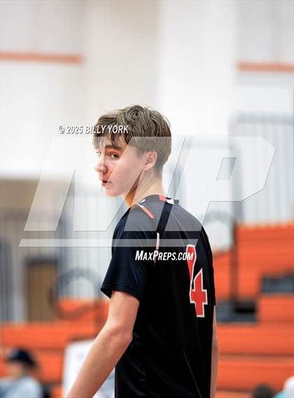 Thumbnail 2 in JV: Grand Saline vs Tyler HEAT photogallery.