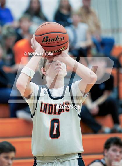 Thumbnail 2 in JV: Grand Saline vs Tyler HEAT photogallery.